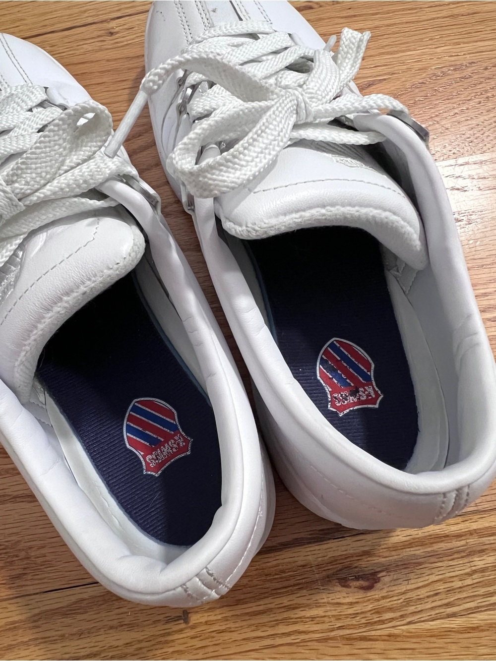 Gently Worn K-Swiss Men’s White Lace-Up Casual Sneakers; Size US 8.5 - Picture 3 of 5